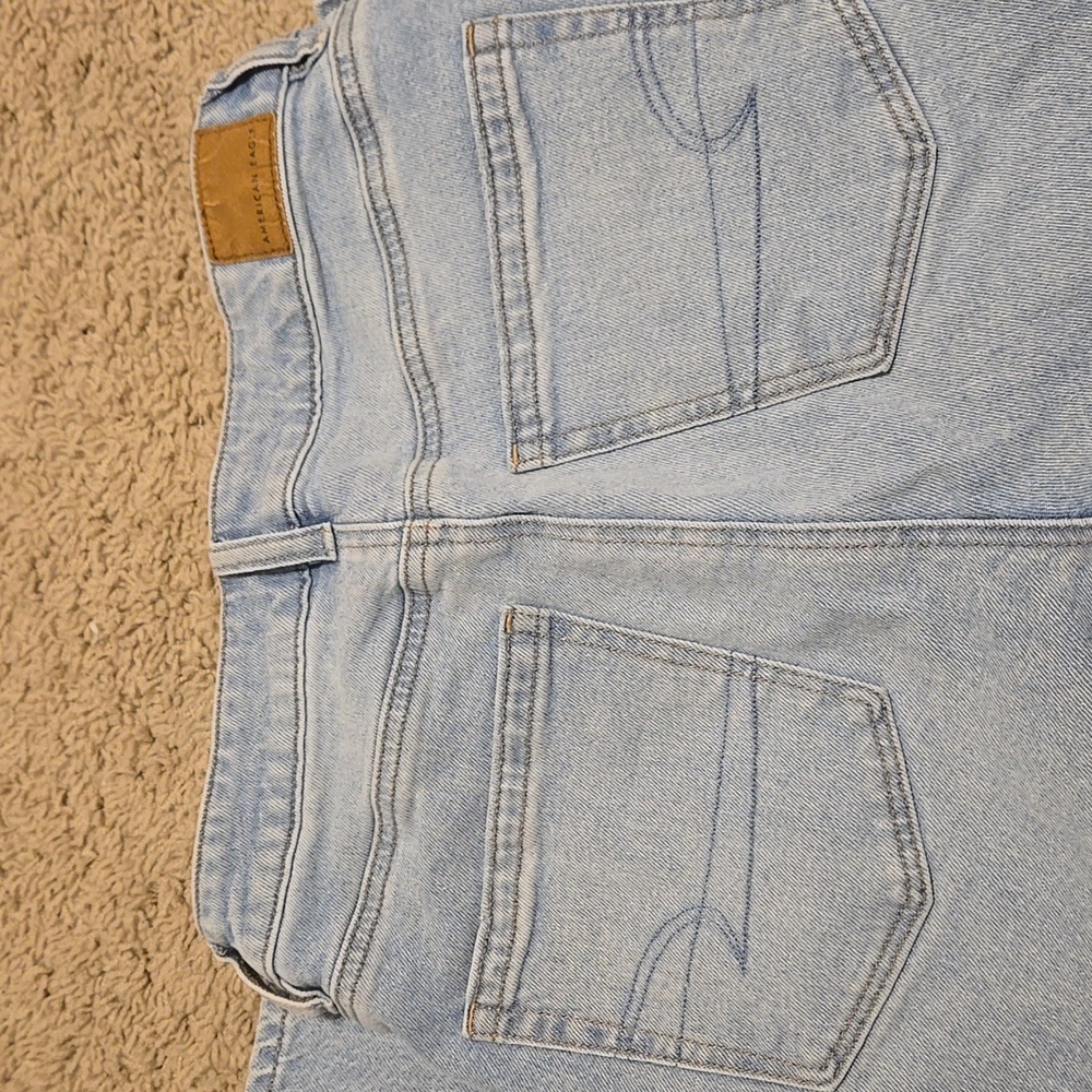 American Eagle Light Blue Straight Leg Jeans Size 4 - Picture 3 of 5